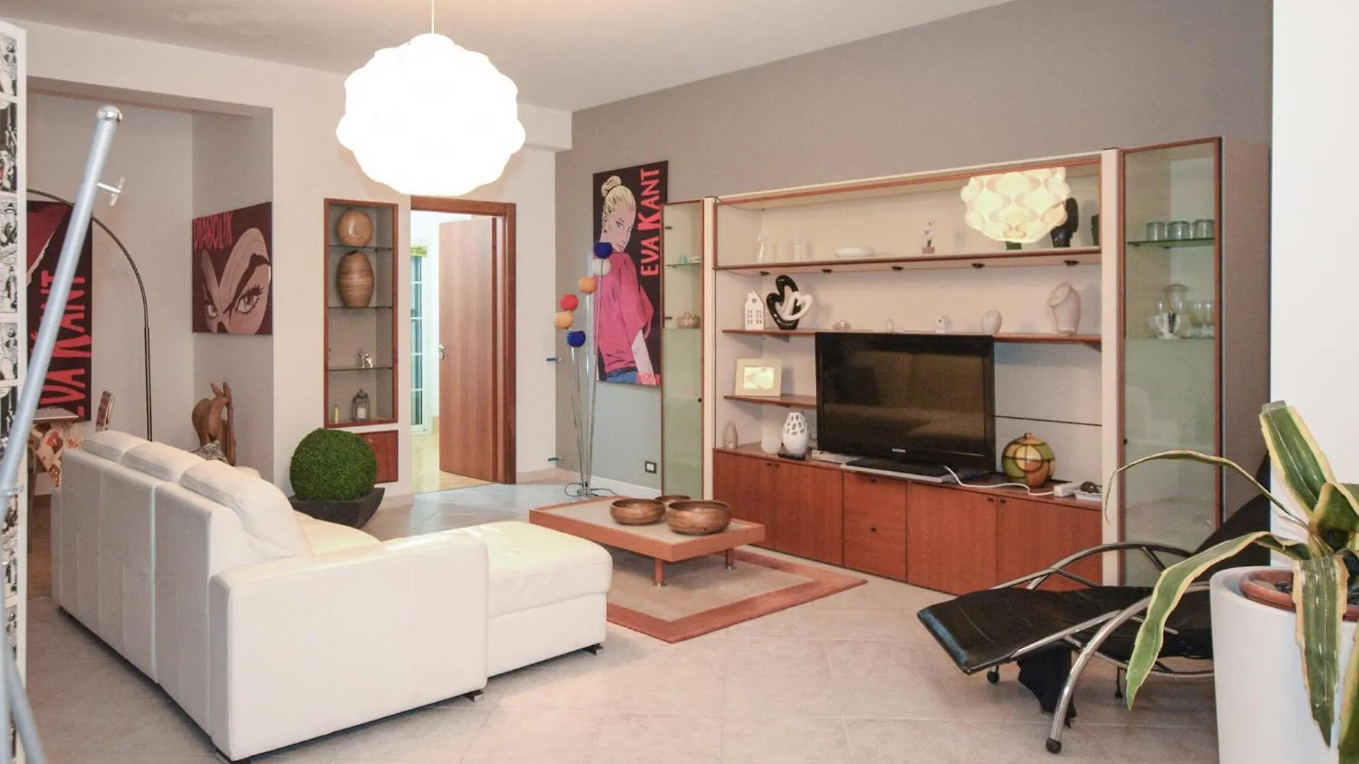 Amazing Apartment In Comiso With Swimming Pool
