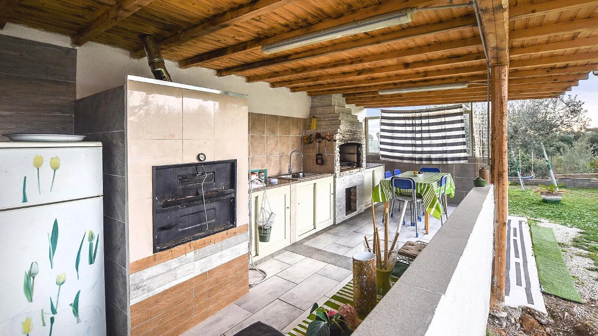 Amazing Apartment In Comiso With Swimming Pool